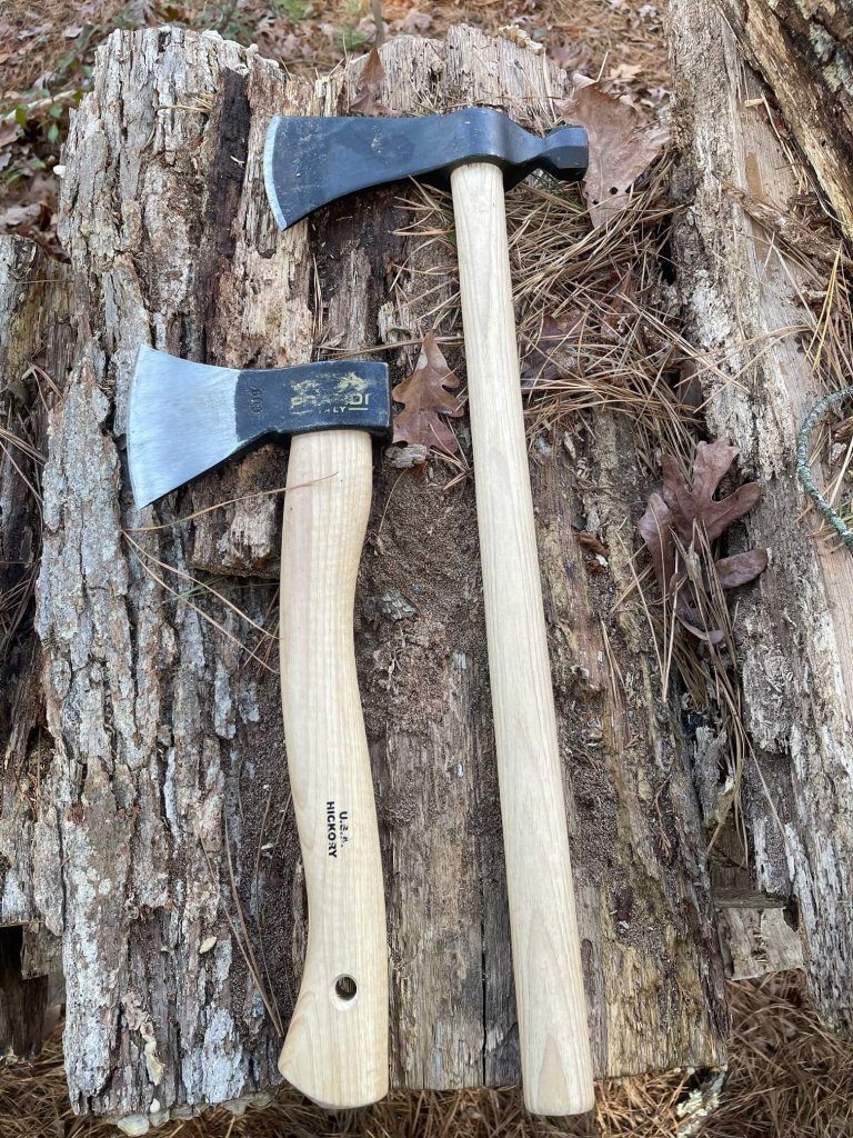 Hatchet vs. Tomahawk