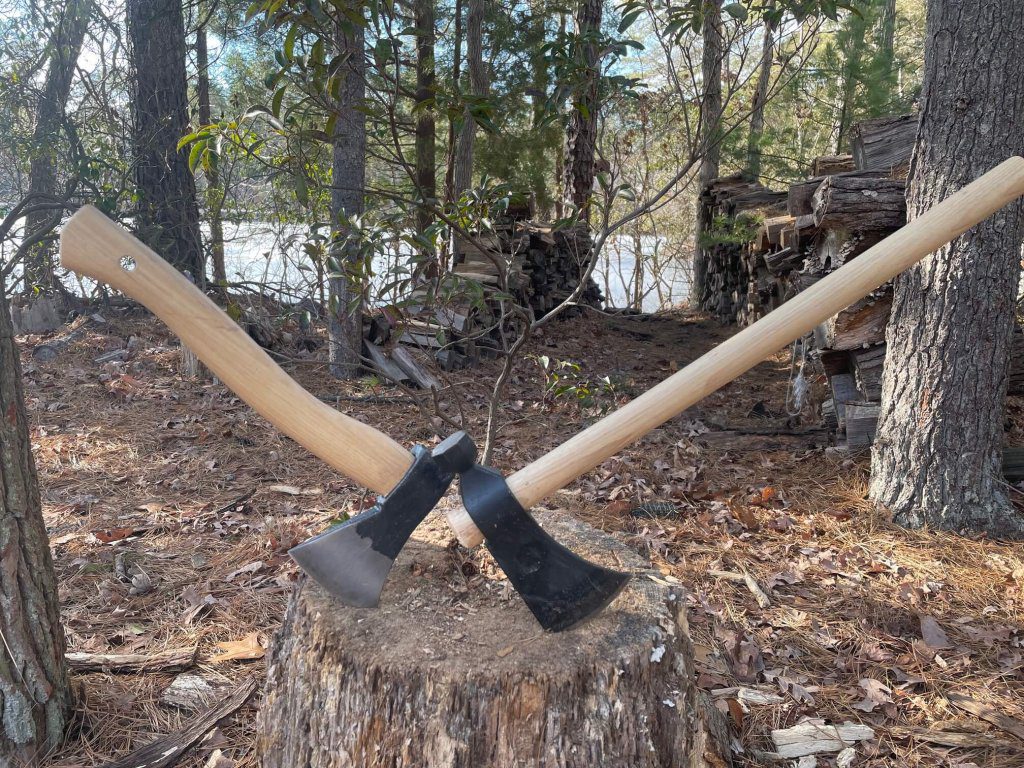 Hatchet vs. Tomahawk