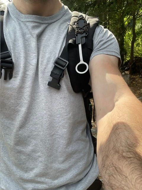 How to Carry a Fixed Blade Knife