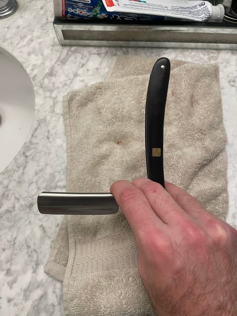 How to Hold a Straight Razor